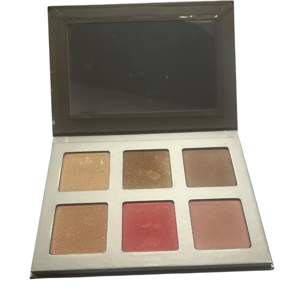 BNIB ICONIC London Blaze Chaser Face Palette - New In Box